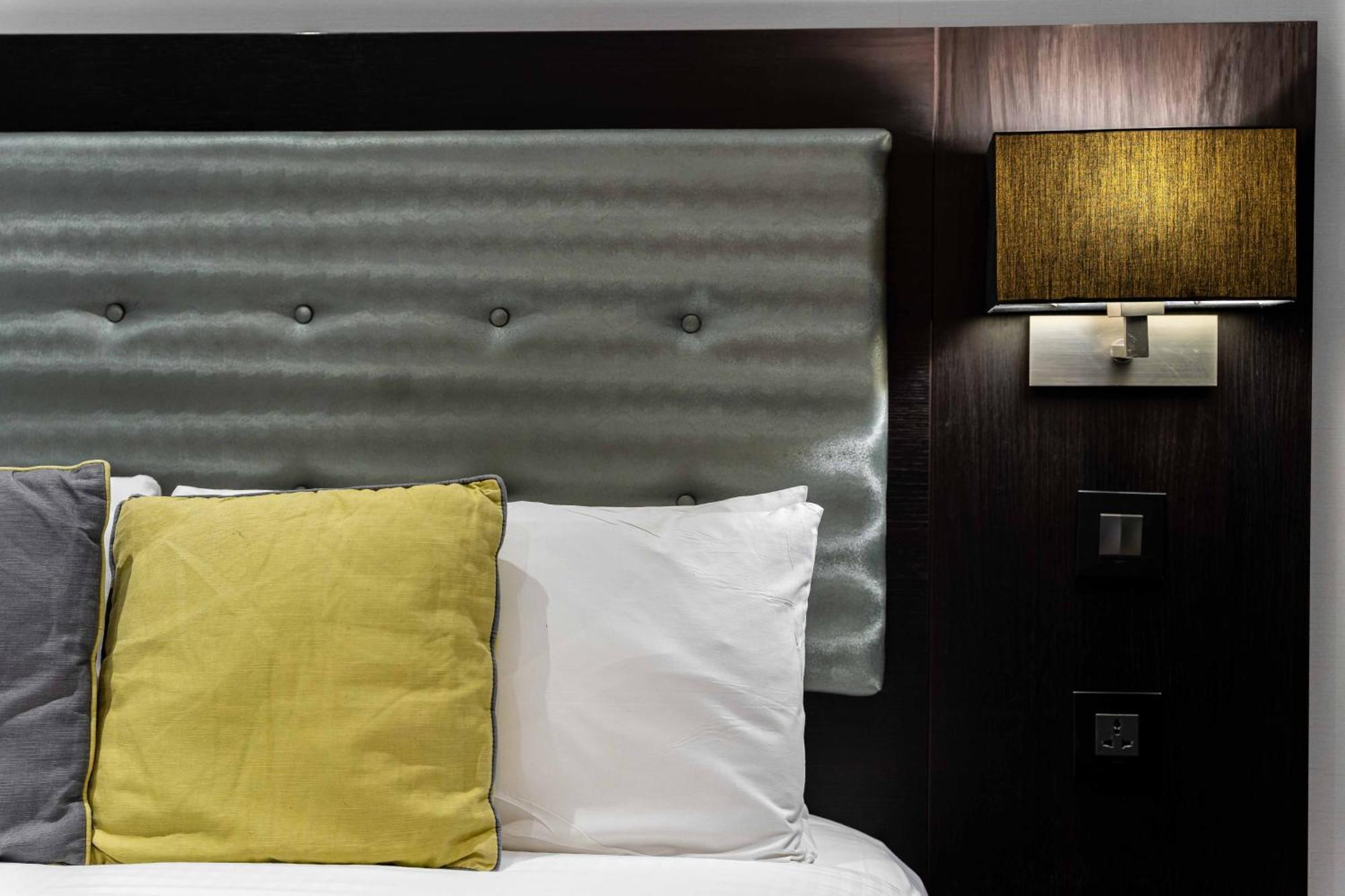 Отель The W14 Kensington Лондон Экстерьер фото