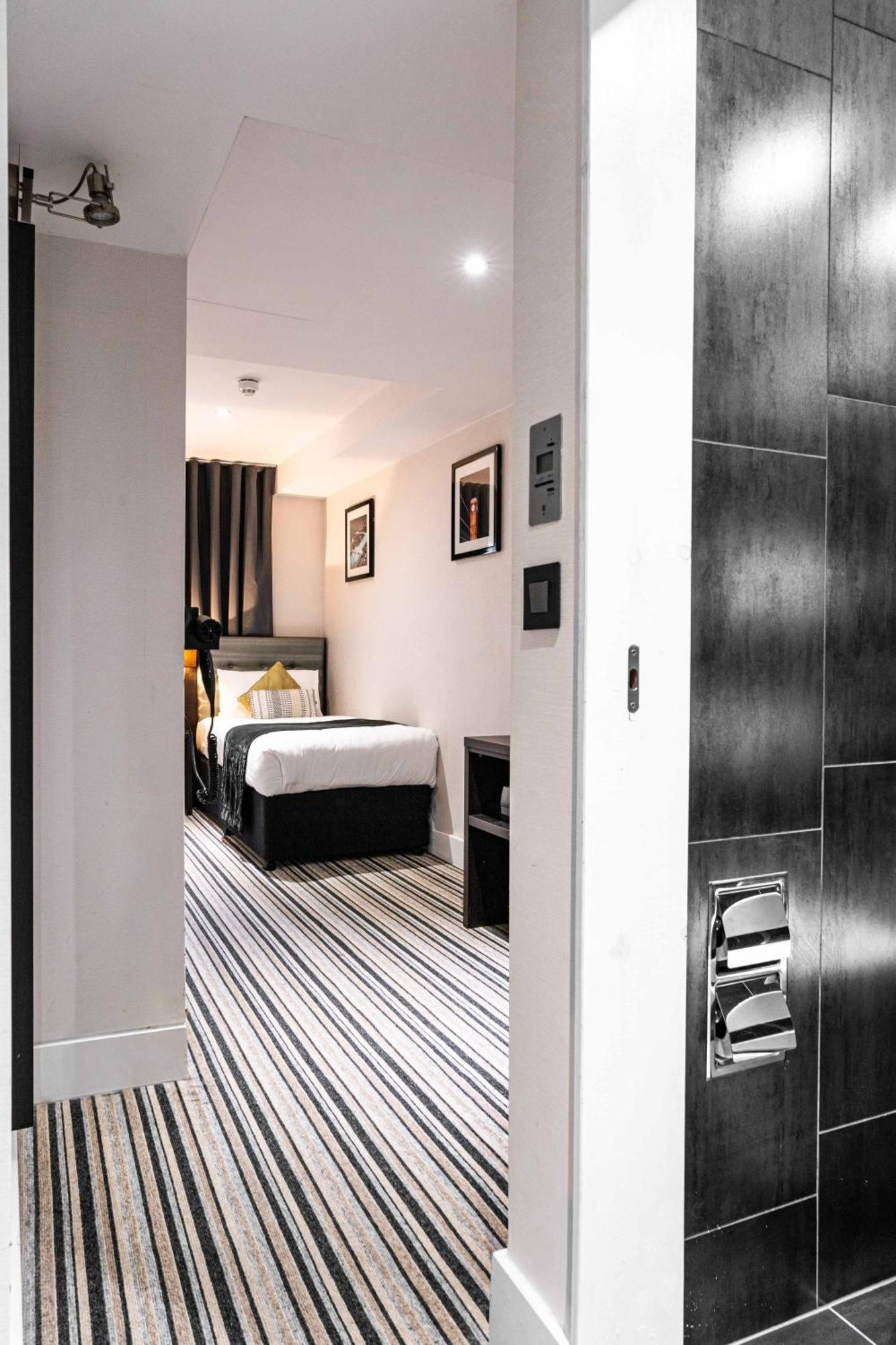 Отель The W14 Kensington Лондон Экстерьер фото